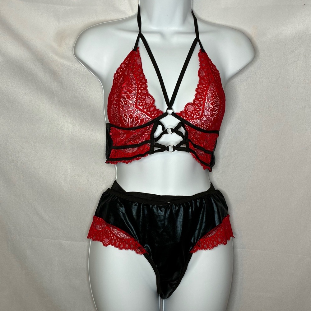 NWT Red and Black Lace Lingerie Set size Large from Brazil